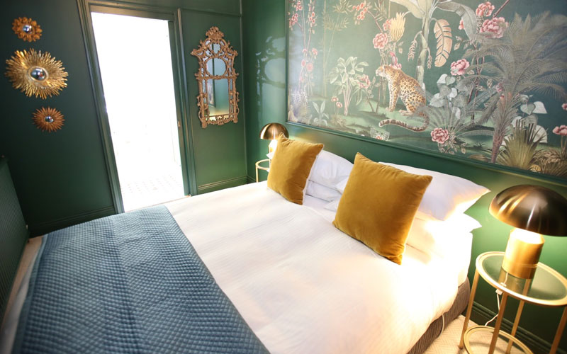 Petite Ensuite Room 23